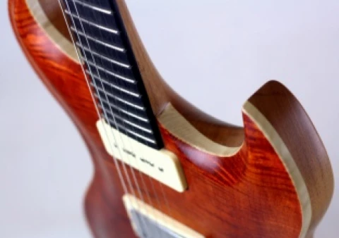 Основные способы крепления грифа гитары