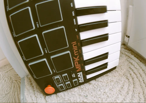 AKAI MPK mini 2